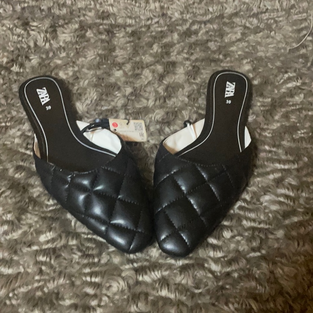 Zara slides